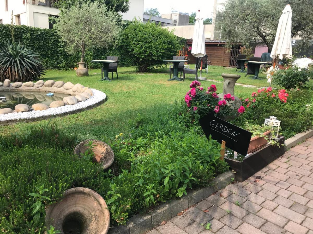 Bed And Breakfast D&D Cardano Al Campo Esterno foto