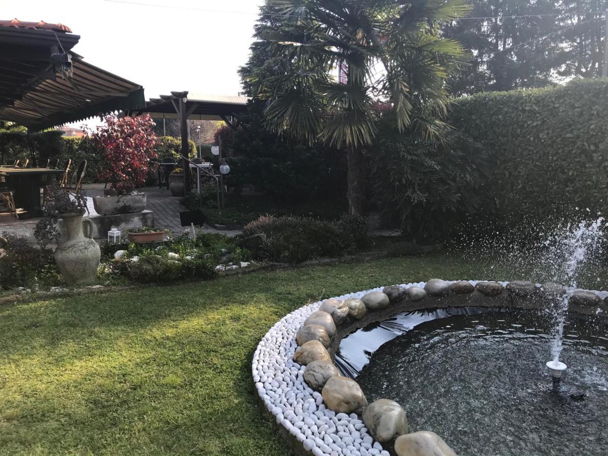 Bed And Breakfast D&D Cardano Al Campo Esterno foto