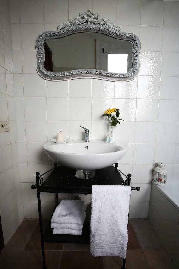 Bed And Breakfast D&D Cardano Al Campo Esterno foto